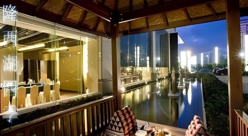 Ssaw Boutique Hotel Hangzhou Xiaoshan City Center Екстер'єр фото